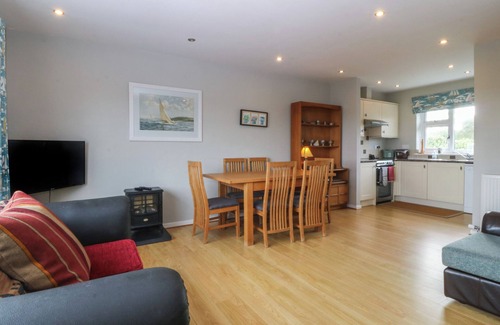 Abersoch Cottage | TY NANT, pet friendly, country holiday cottage in Abersoch