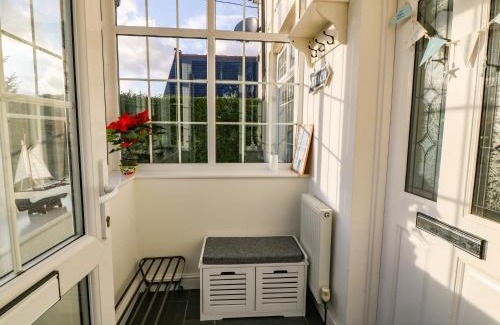 Morfa Bychan House | Ty'r Ysgol