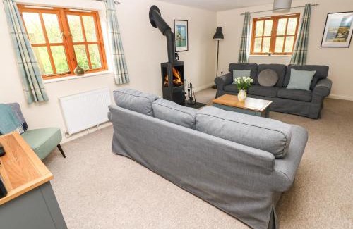 Penycwm House | Ty Rhosyn