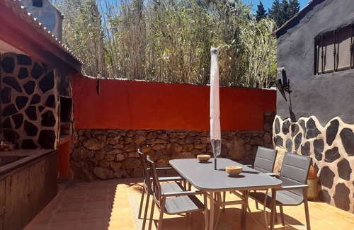 La Solana Cottage | Typical Canarian house with pool and wifi in the mountains of Telde.