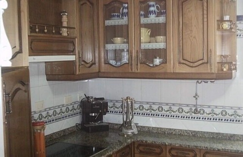 Rianxo House | Typical House in a quiet area of ​fields of grass, enclosed