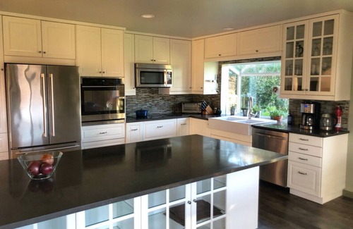 Point Reyes Station House | Tyto Alba | Serenity & Nature Views, Walk to Town