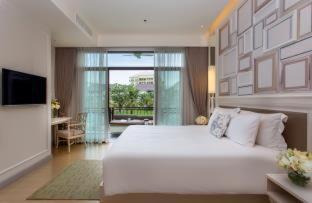 Thung Maha Mek Resort | U Sathorn Bangkok