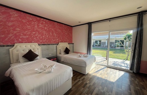 Chomphu Hotel | U-Thong Garden Resort