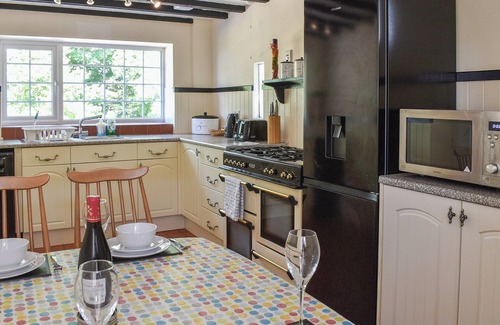 Brynsiencyn Cottage | UK40278 - Llys Elen One