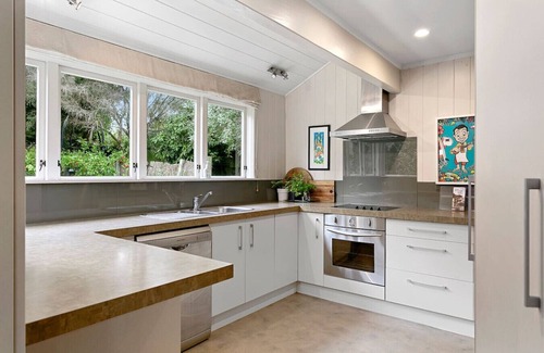 Taupo House | Ultimate 5-Star Getaway - Perfect for Any Season