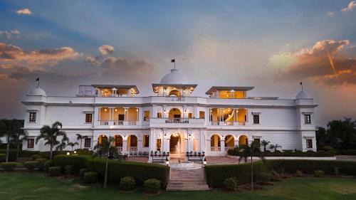 Rajawas Resort | Umaid Farm Resort- A Legancy Vintage Stay In Jaipur
