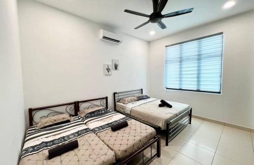 Malacca City House | Uncle CK villa 20pax/pool/party