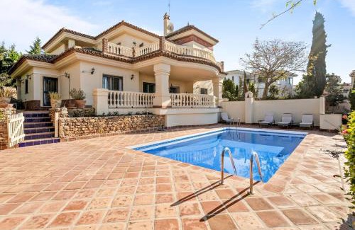 Elviria Villa | Unforgettable Luxury in Marbella Villa - RDR461