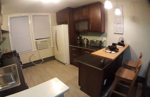 Historic Downtown Apartment | *UniQ-3Bdrm*.In HearT of DnTwn Jersey City!*5m-to-NY/Lower-Manh*20m-Mdtn!