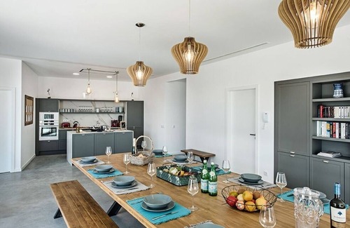 Pata de Cima Villa | Unique 6 bed Room Villa Albufeira Private Pool Simply Perfect for until 14 pax