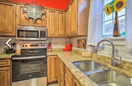 Mid-City House | Unique, colorful, fun MidCity home with high ceilings, steps from the top cafés.