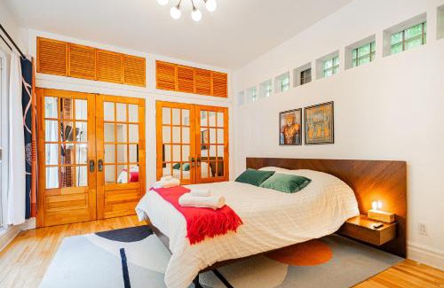 Downtown Montreal Apartment | Unique Downtown Montreal Stay with Private Terrace