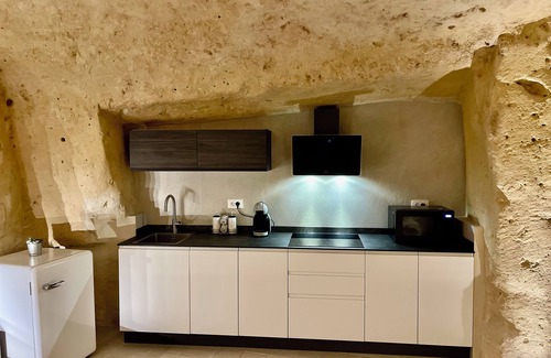 Sasso Caveoso House | Unique Natural Cave Chambers With Modern Comfortable Style,In Downtown Matera