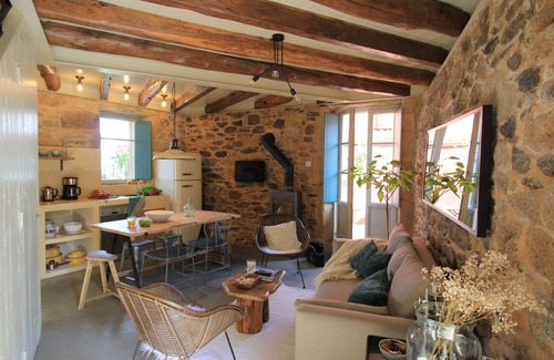 Razo da Costa House | Unique oceanfront retreat with fantastic views of the wild natural space