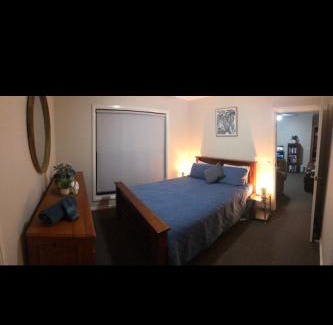 Maiden Gully House | Unique Zone half house with games room & outdoor jacuzzi in Maiden Gully, Bendigo