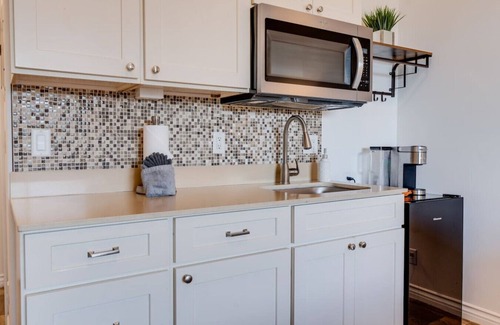 Wailuku Apartment | Unit 13 Maui Ohana Modern Studio