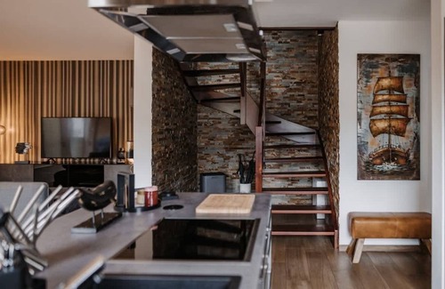 Bodstedt House | Uns Langhus Summary: