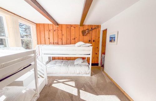 Tahoe Woods Ski Chalet | Updated Cabin near Beach&Ski HotTub Sauna Pets EV