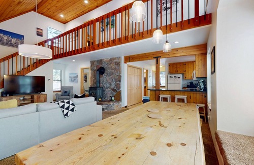 Truckee House | Updated home on quiet street w/gas fireplace, shared hot tub, pool, & more