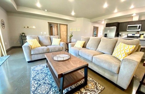 Gateway House | Upper Mesa Villa #2, Glacier Suites - Upper Mesa Villa #2