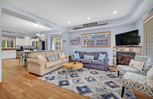 Mears Cottage | Upper Silver Lake cottage just minutes from Silver Lake Sand Dunes