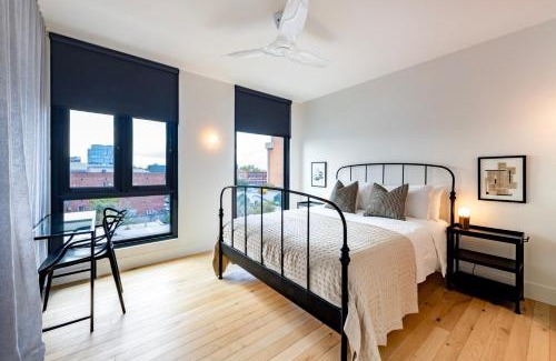 Collingwood Apartment | Upscale Collingwood Retreat - High-End Apartment with Car Park