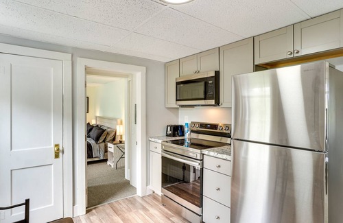 East Syracuse Apartment | Upstate New York Golf Course Vacation Rental!