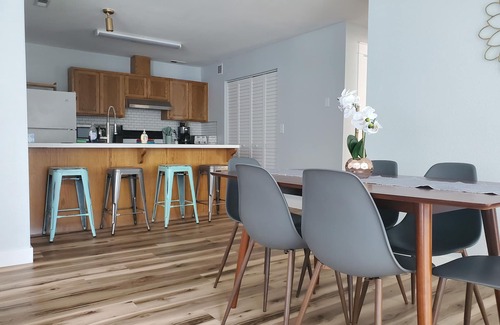 Coeur d'Alene House | Urban/Beach Complex-Downtown!-Walkable-Remodel- Bikes-Kayaks