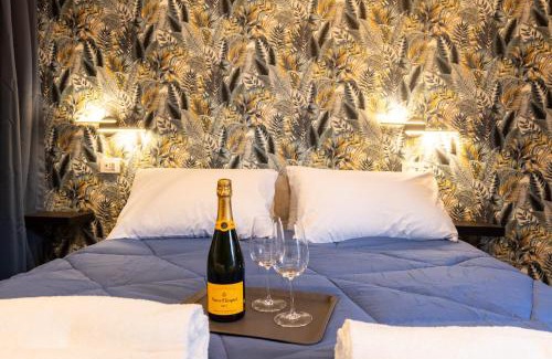 Quartiere XXIII Alessandrino Apartment | Urban Chic Luxury Suite Apartments