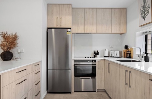 Christchurch City Centre House | "Urban Elegance Retreat 4-bedroom/4-bathroom/Central Christchurch+Free Parking"