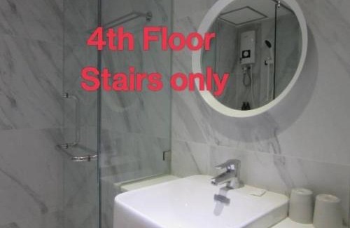 Embassy District House | Urban house