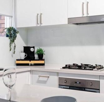 Toorak Apartment | Urban Oasis in Toorak