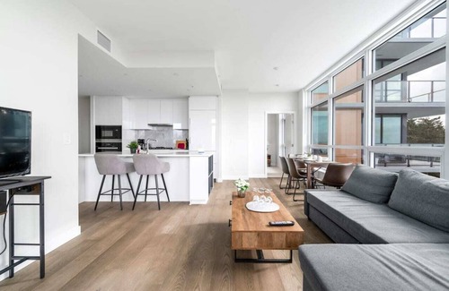 Vancouver Apartment | Urban Oasis: Stylish Apartment Retreat at UBC