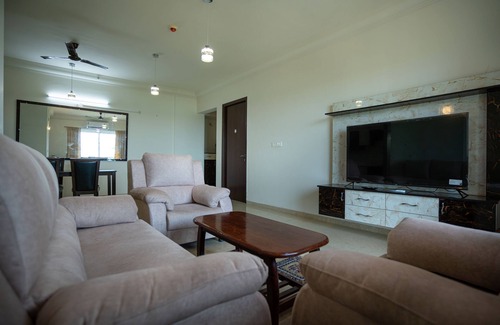 Oragadam Hotel | Urban Stay Service Apartment