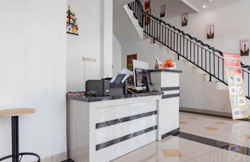 Palangkaraya Hotel | Urbanview Hotel Bundaran Besar Palangkaraya by RedDoorz