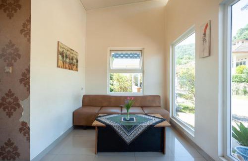 Cisarua Hotel | Urbanview Resort Adang Zecky Cisarua Puncak by RedDoorz