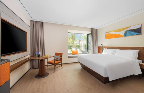 Pudong Hotel | UrCove by Hyatt Shanghai Dishui Lake