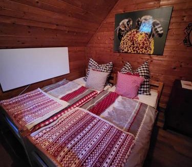 Diex Apartment | Urige Waldbienenhütte