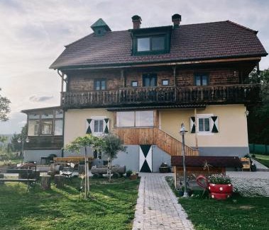 Graz Apartment | Uriges Bauernhaus mit Blick auf Graz