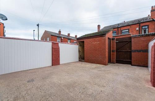 Leigh Apartment | Urmston House