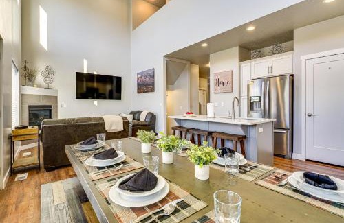 Millcreek House | Room to Work and Relax! SLC Townhome with Office, Yard