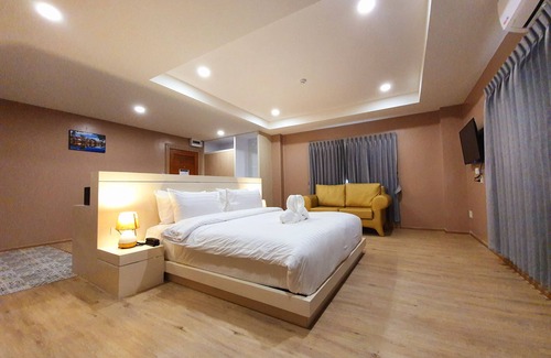 Chanthaburi Hotel | USABAI Riverside Boutique Hotel