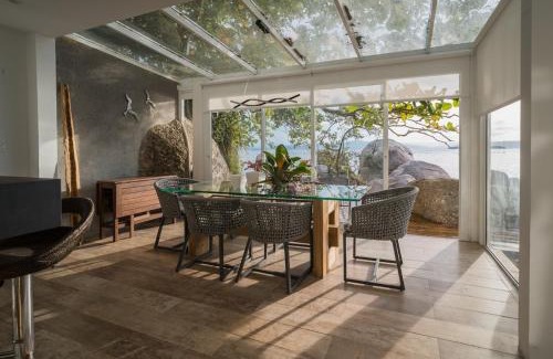 Santo Antonio de Lisboa Villa | Utupia by the sea