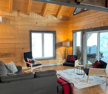 L'Anse-Saint-Jean Apartment | Vébron 1