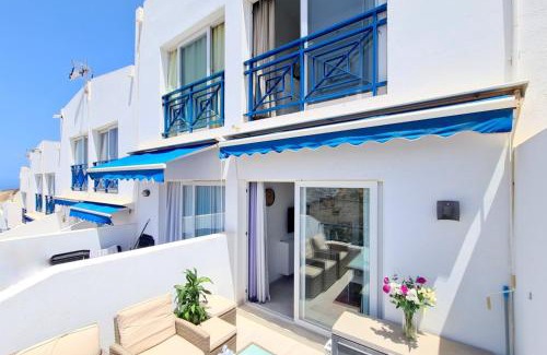 Puerto Rico Apartment | V&V Amadores Apartment