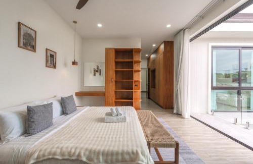 Bang Tao House | V226 4BR Pool Villa Near Laguna, Golf & Beaches