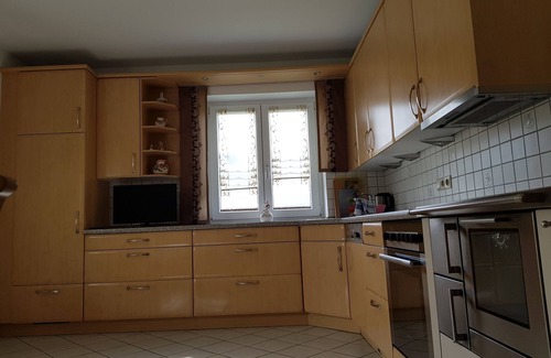 Bad Abbach Apartment | Vacation apartment (105sqm) with fully equipped kitchen