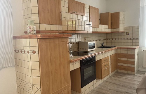 Hohenstein-Ernstthal Apartment | Vacation apartment, country house kitchen, directly at the park "Fuchsgrund"