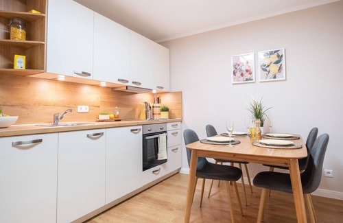 Cappel-Neufeld Apartment | Vacation apartment Hansekogge 2-3 - picturesque and stylish.